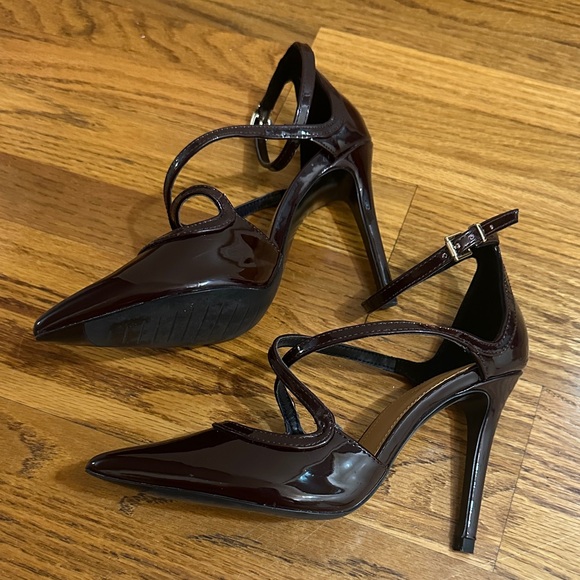 Zara TRF Pointed Toe Double Strap Elegant Burgundy Patent Heels - Picture 4 of 7